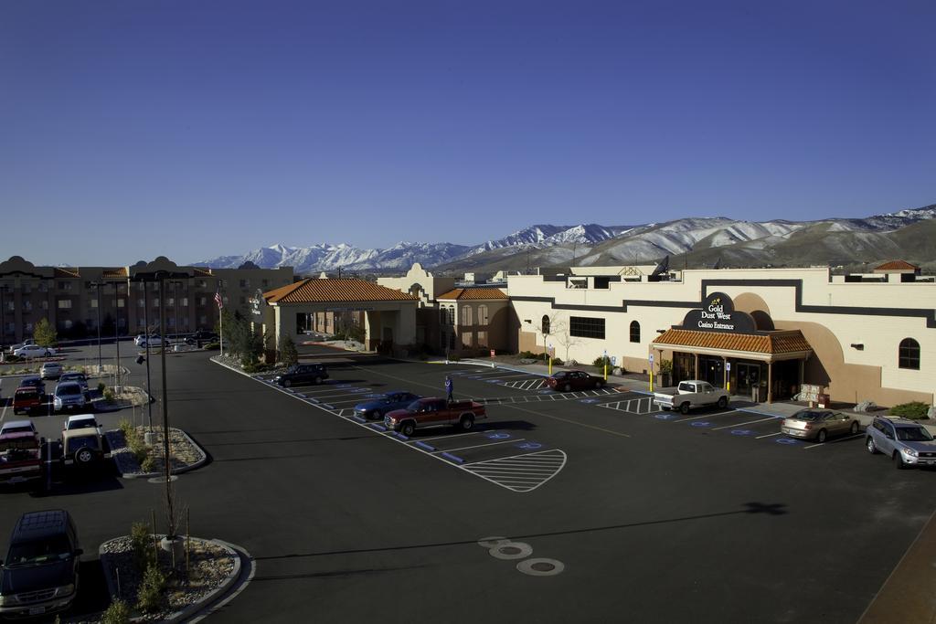 Gold Dust West Hotel Carson City Room photo